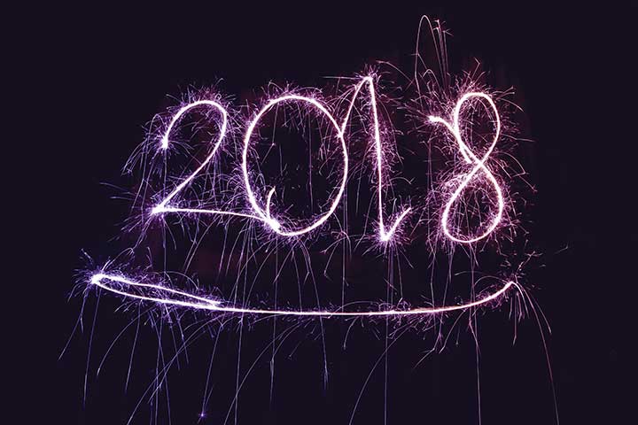 2018 written in purple sparkler